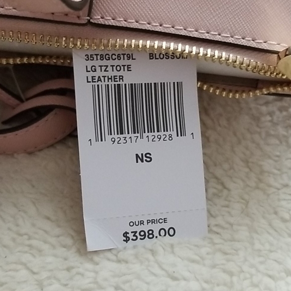 Michael Kors purse - Picture 3 of 3